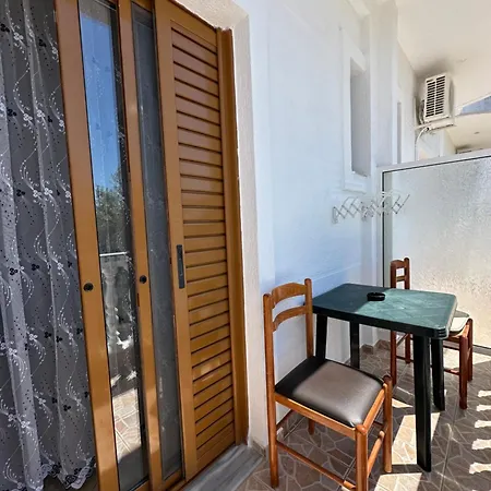 Riviera بيت ضيافة *