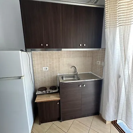 Riviera بيت ضيافة *